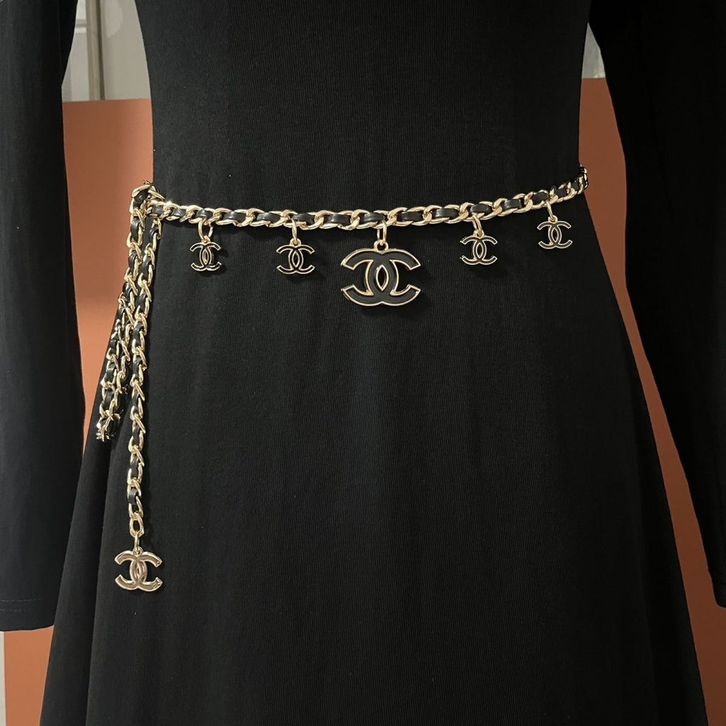 Elegant waist chain