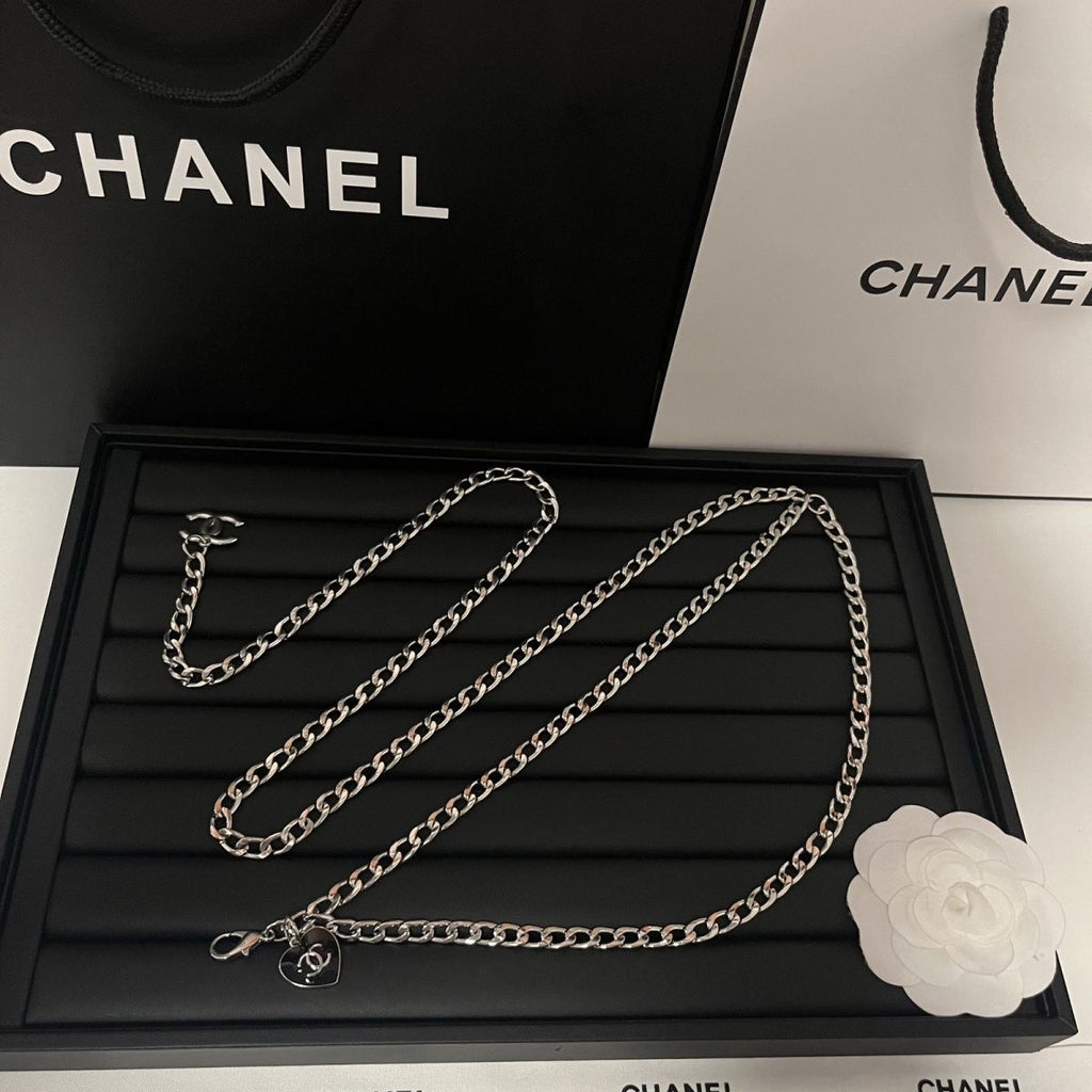 Stylish and Elegant Women's Waist Chain
