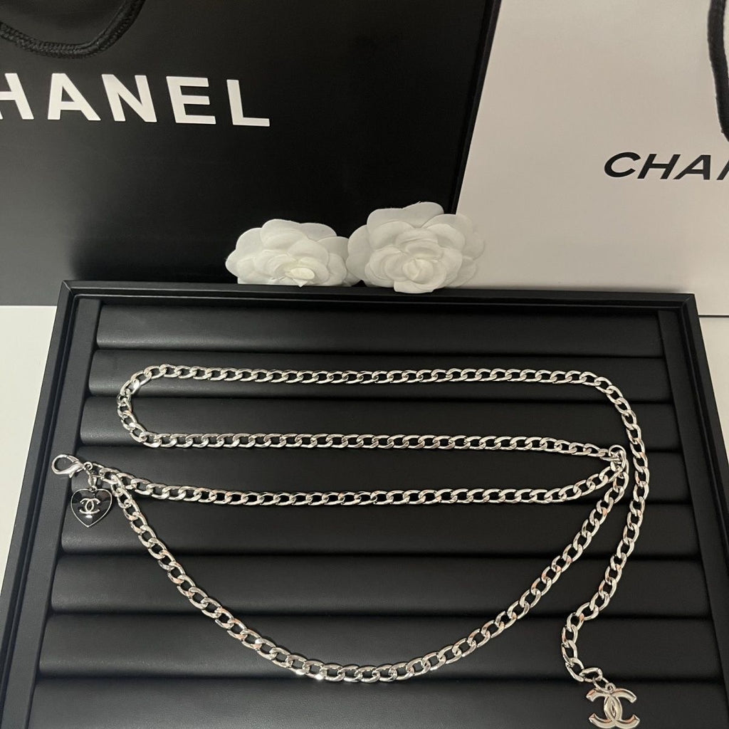 Stylish and Elegant Women's Waist Chain