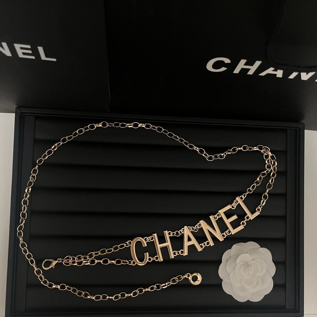 Versatile women's necklace