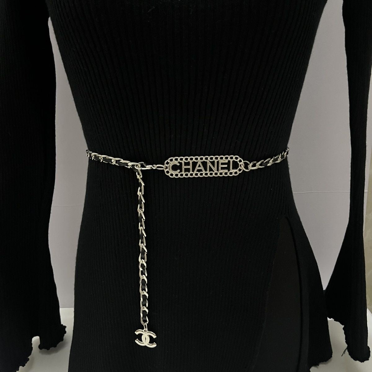 Trendy women's waist chain