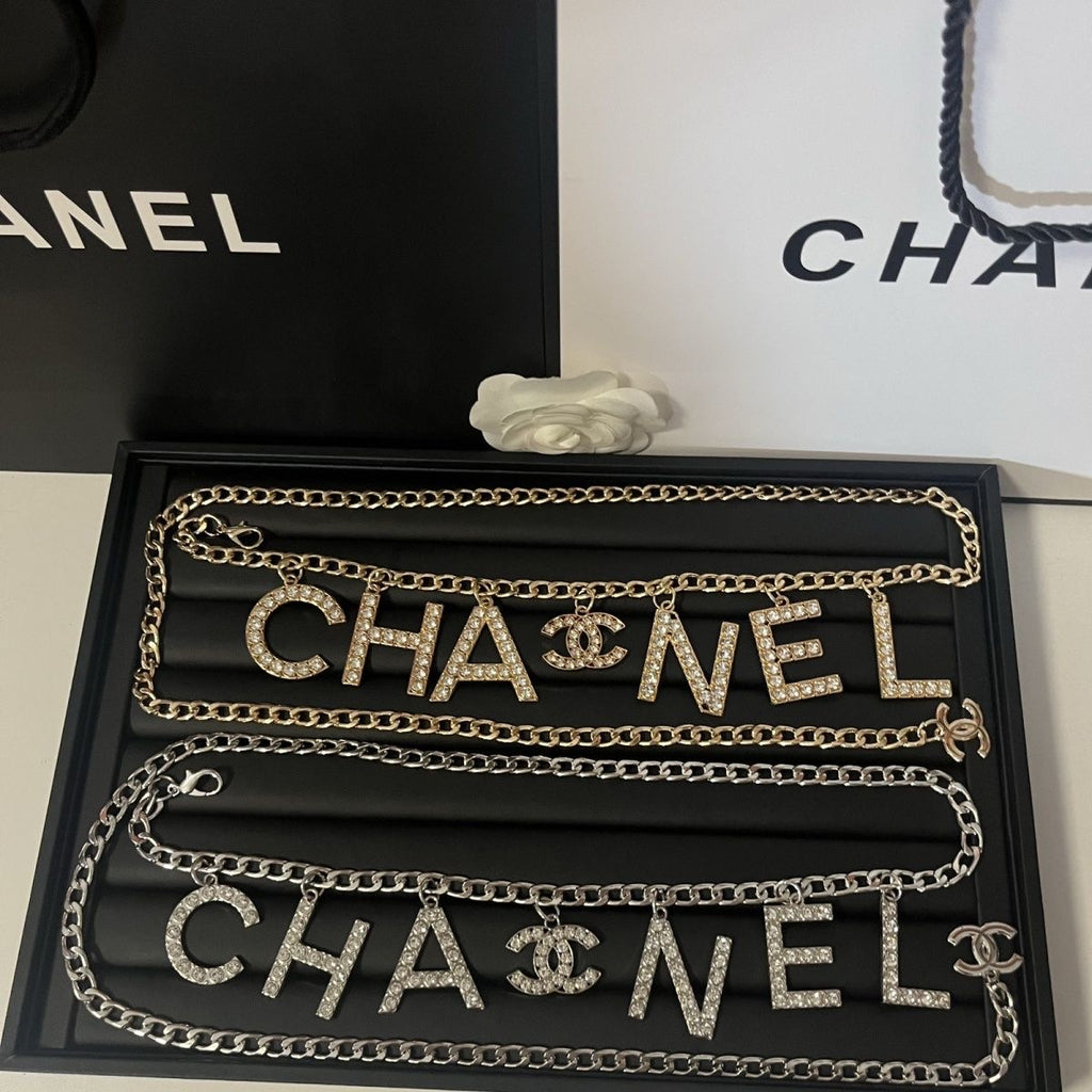 Stylish women's waist chain