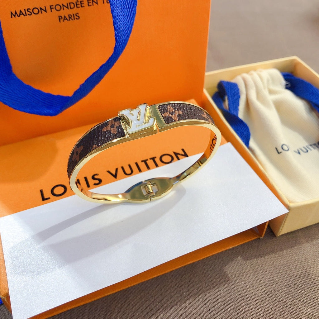 High-end fashion jewelry bracelet