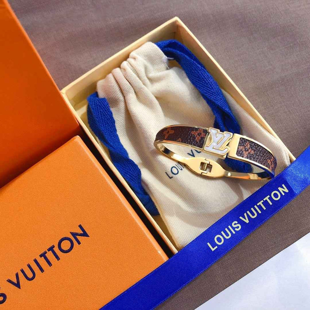 High-end fashion jewelry bracelet