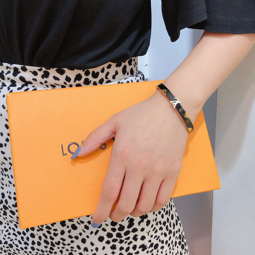 Women's Fashion Titanium Steel Bracelet
